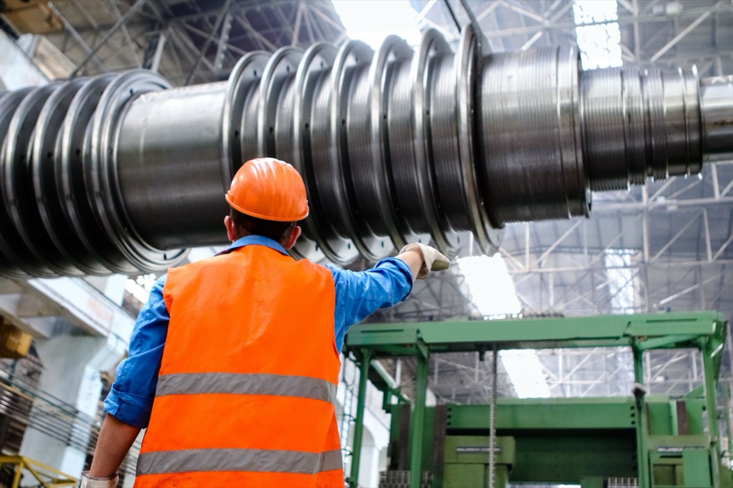 Inspeção técnica de máquina industrial em Engenharia Mecânica